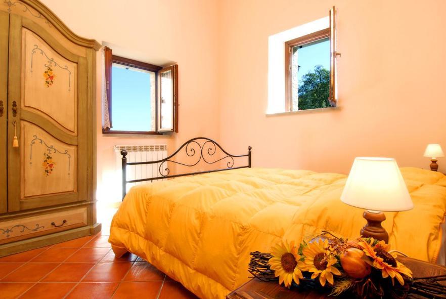Relais Valguerriera Guest House Apecchio Rom bilde