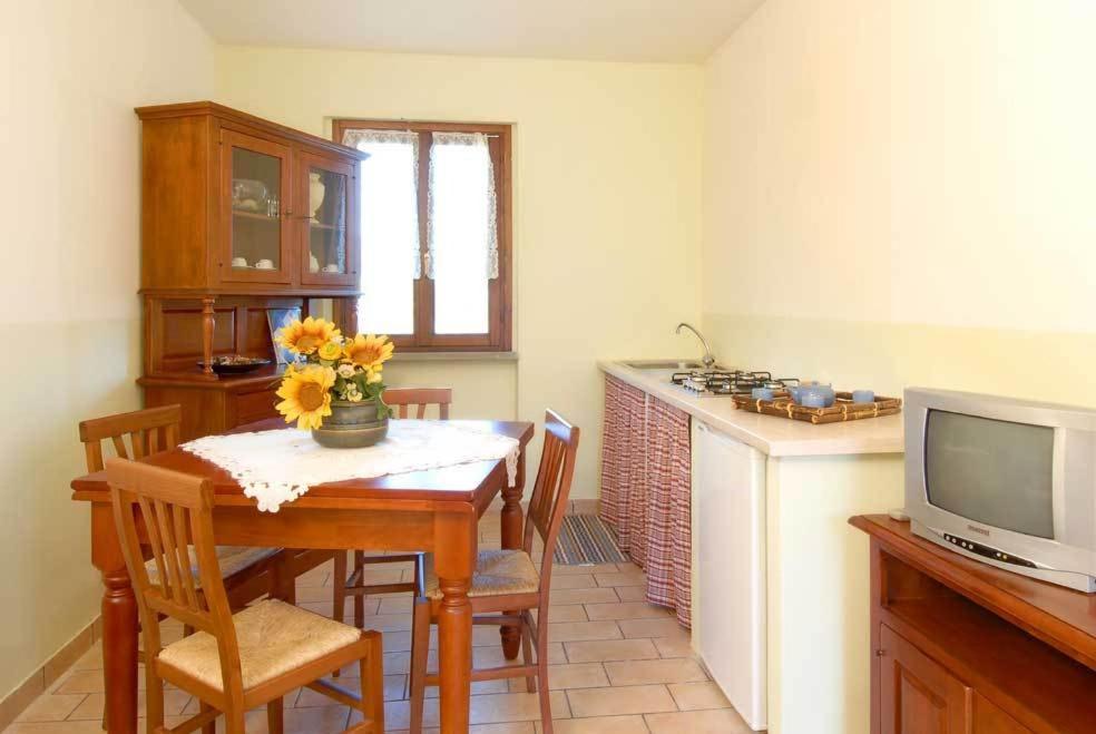 Relais Valguerriera Guest House Apecchio Eksteriør bilde