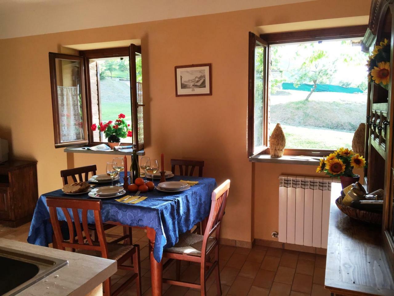 Relais Valguerriera Guest House Apecchio Eksteriør bilde